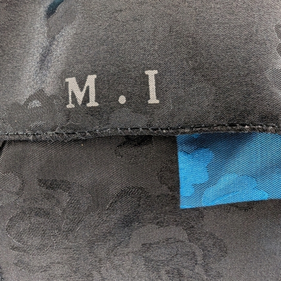 Women's Scarf 35" X 35" Blue Gold Pink Floral Square - Picture 4 of 4